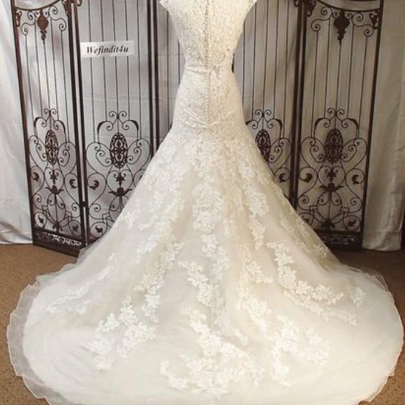 Allure Romance 2760 Lace Fit And Flare Wedding Dress - Picture 4 of 9